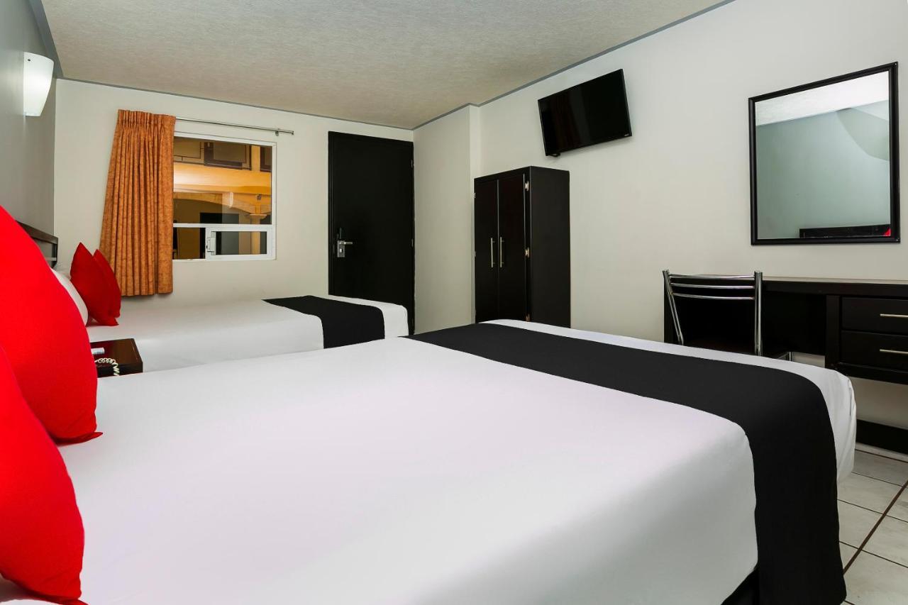 Capital O Hotel Victoria Morelia Bagian luar foto
